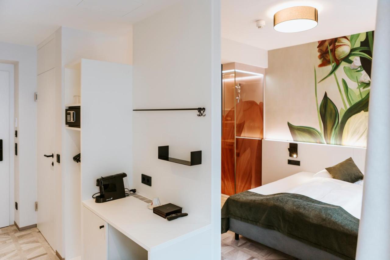 Art-Inn Design Self-Check-In-Hotel Линц Экстерьер фото
